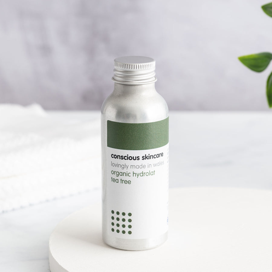 Organic Tea Tree Toner in 100ml silver aluminium bottle with screw cap