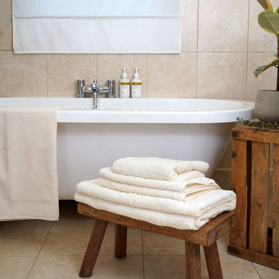 Elegant hand towels online for bathroom